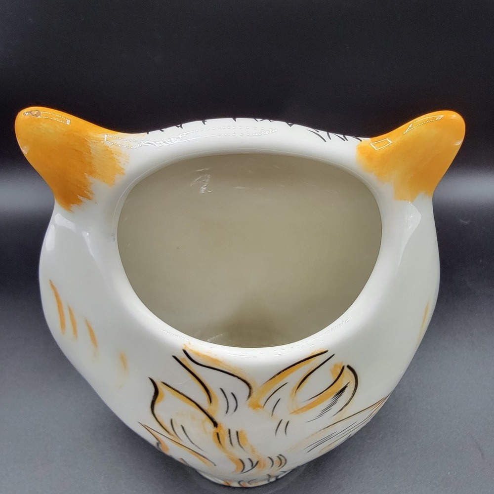 Cats by Nina Collection Nina Lyman Persian White Cat Vase With Blue Eyes 7" - Picture 7 of 10